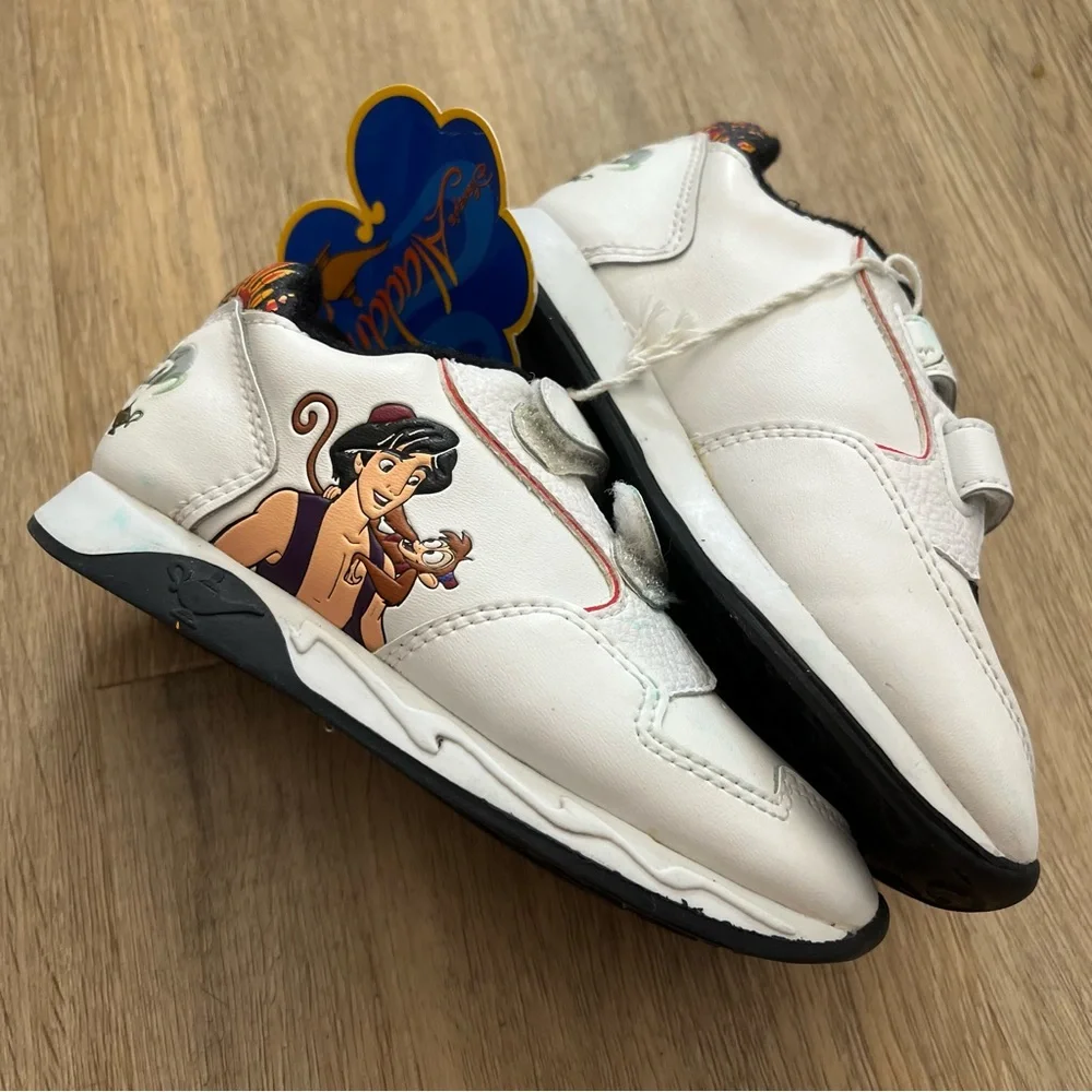 90s Vintage Aladdin  White Sneakers Toddler size 9 - Picture 4 of 6